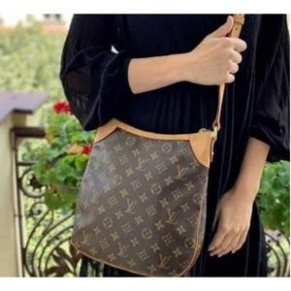 Louis Vuitton Most Popular On the go Crossbody